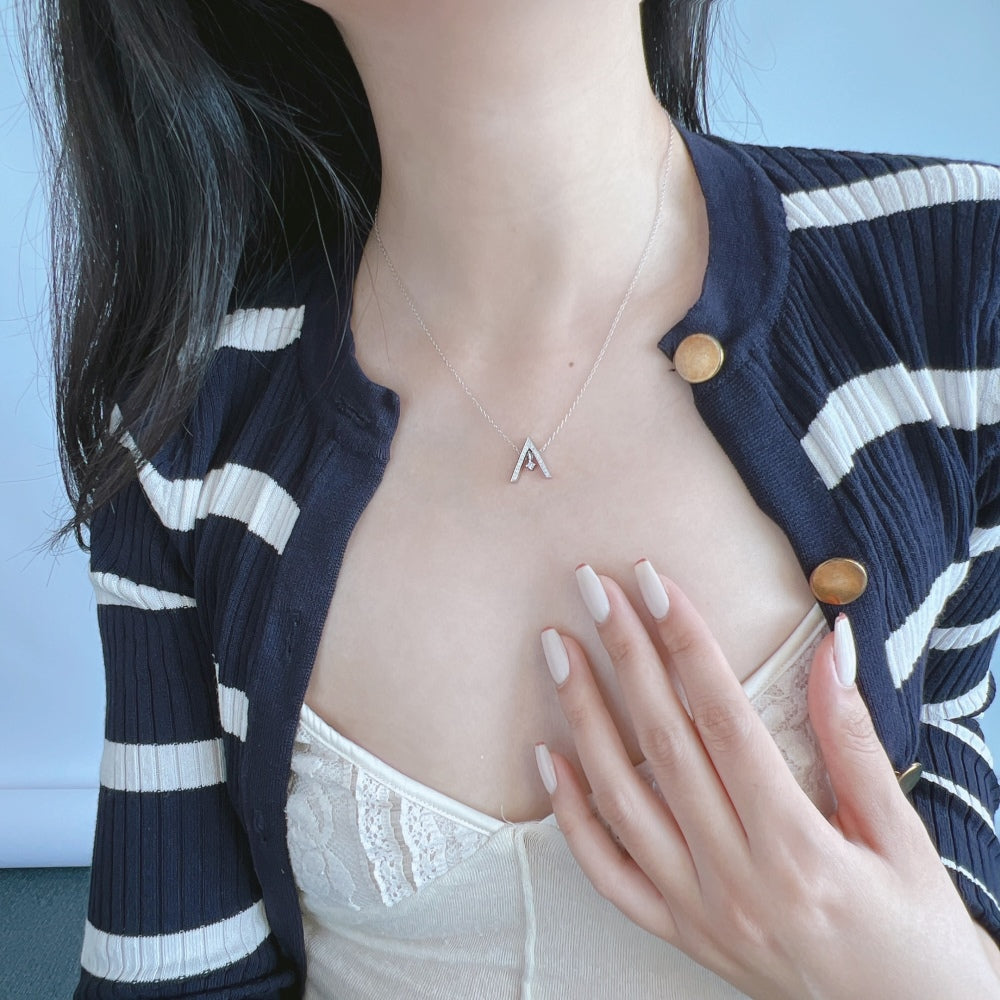 [Luxe Jewelry]Sparkling "A" Shape Necklace