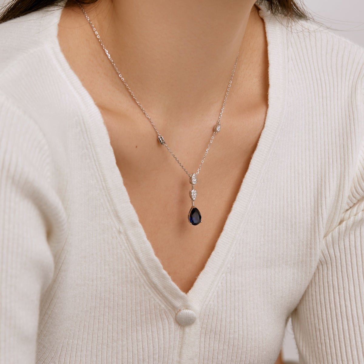 [Luxe Jewelry]Dazzling Pear Cut Necklace
