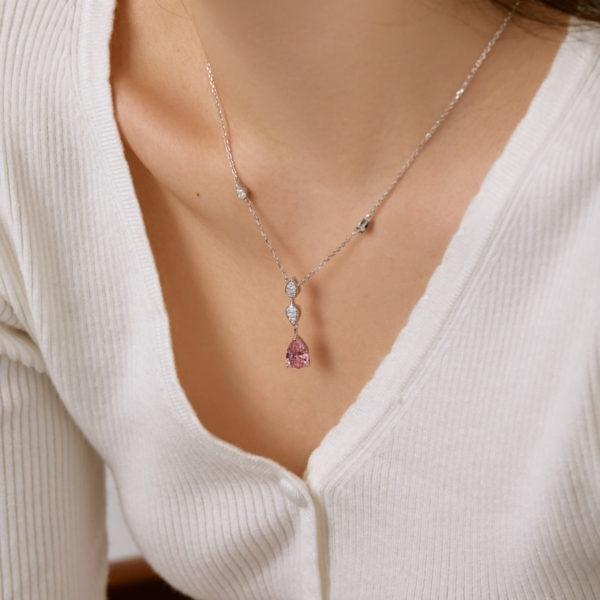 [Luxe Jewelry]Dazzling Pear Cut Necklace