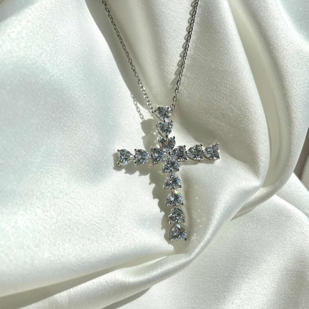 [Luxe Jewelry]Radiant Cross Shape Necklace