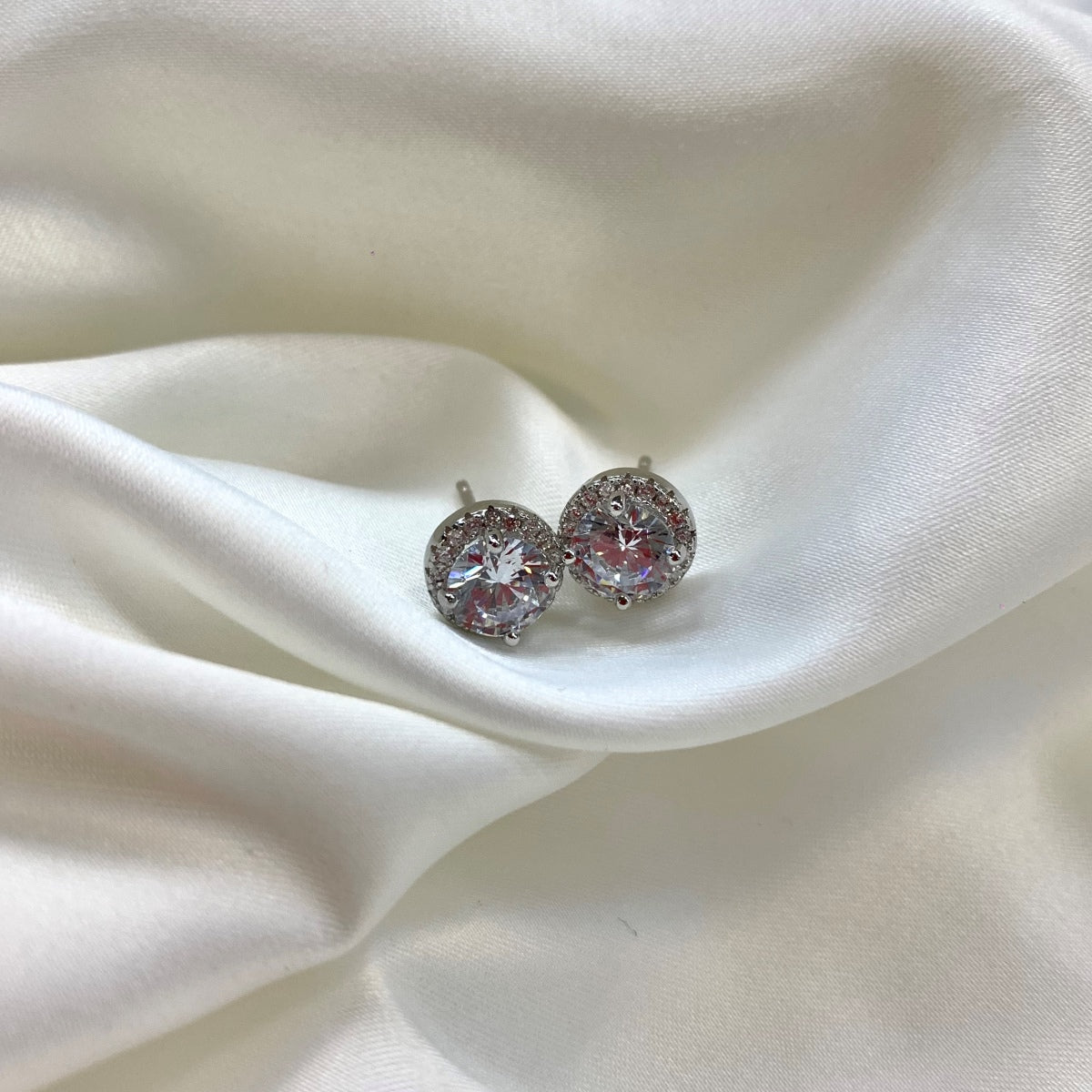 [Luxe Jewelry]Classic Princess Round Shape Earrings