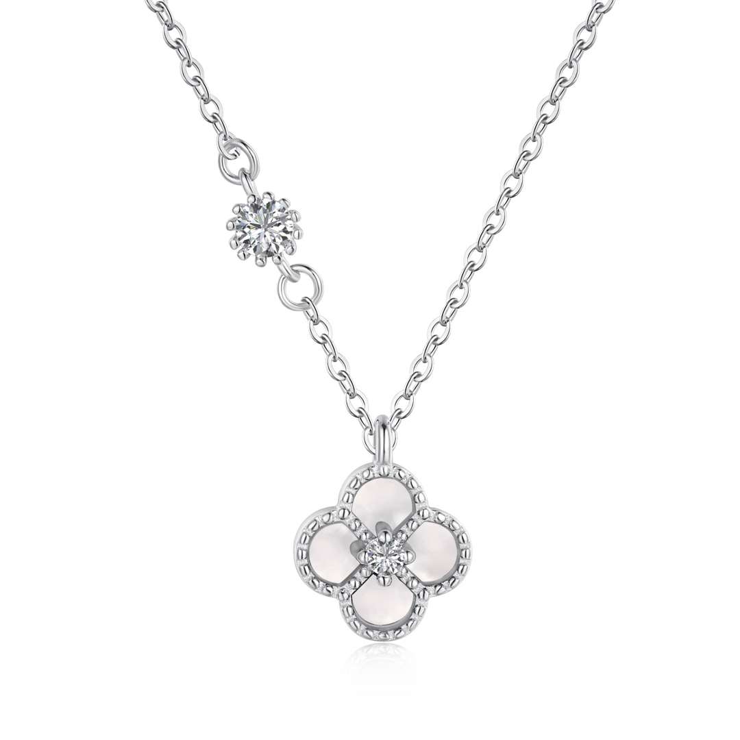 [Luxe Jewelry]Delicate Flower Shape Necklace