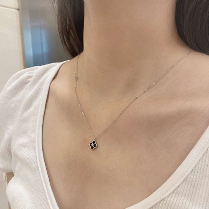 [Luxe Jewelry]Delicate Flower Shape Necklace