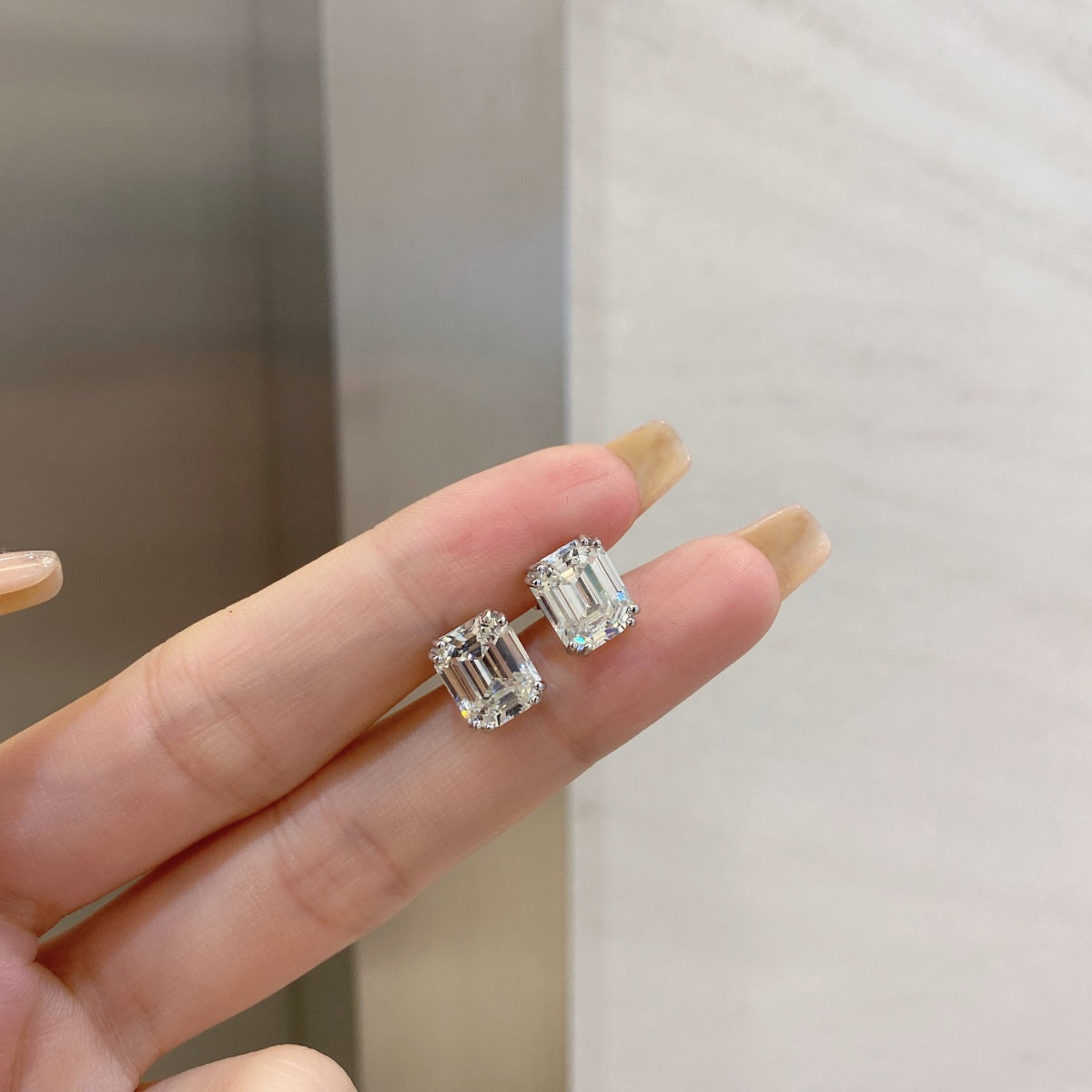 [Luxe Jewelry]Dazzling Square Shape Earrings