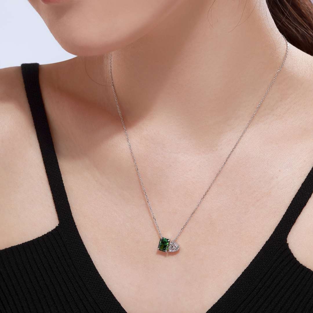 [Luxe Jewelry]Dazzling Square & Heart Shape Necklace