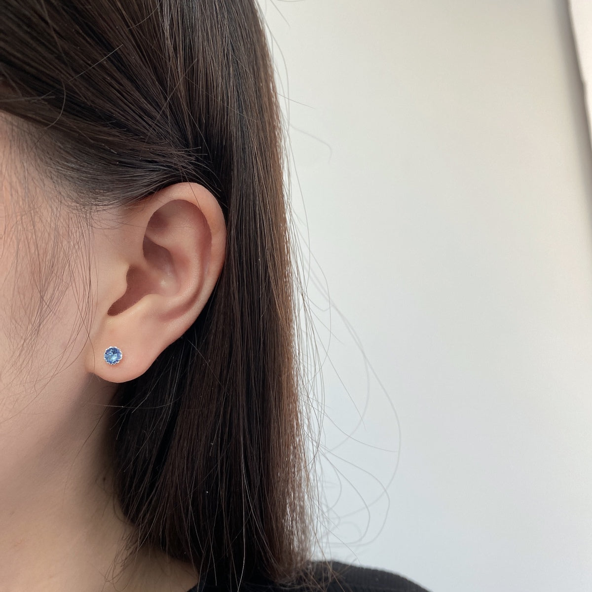 [Luxe Jewelry]Sparkling Colorful Round Shape Earrings