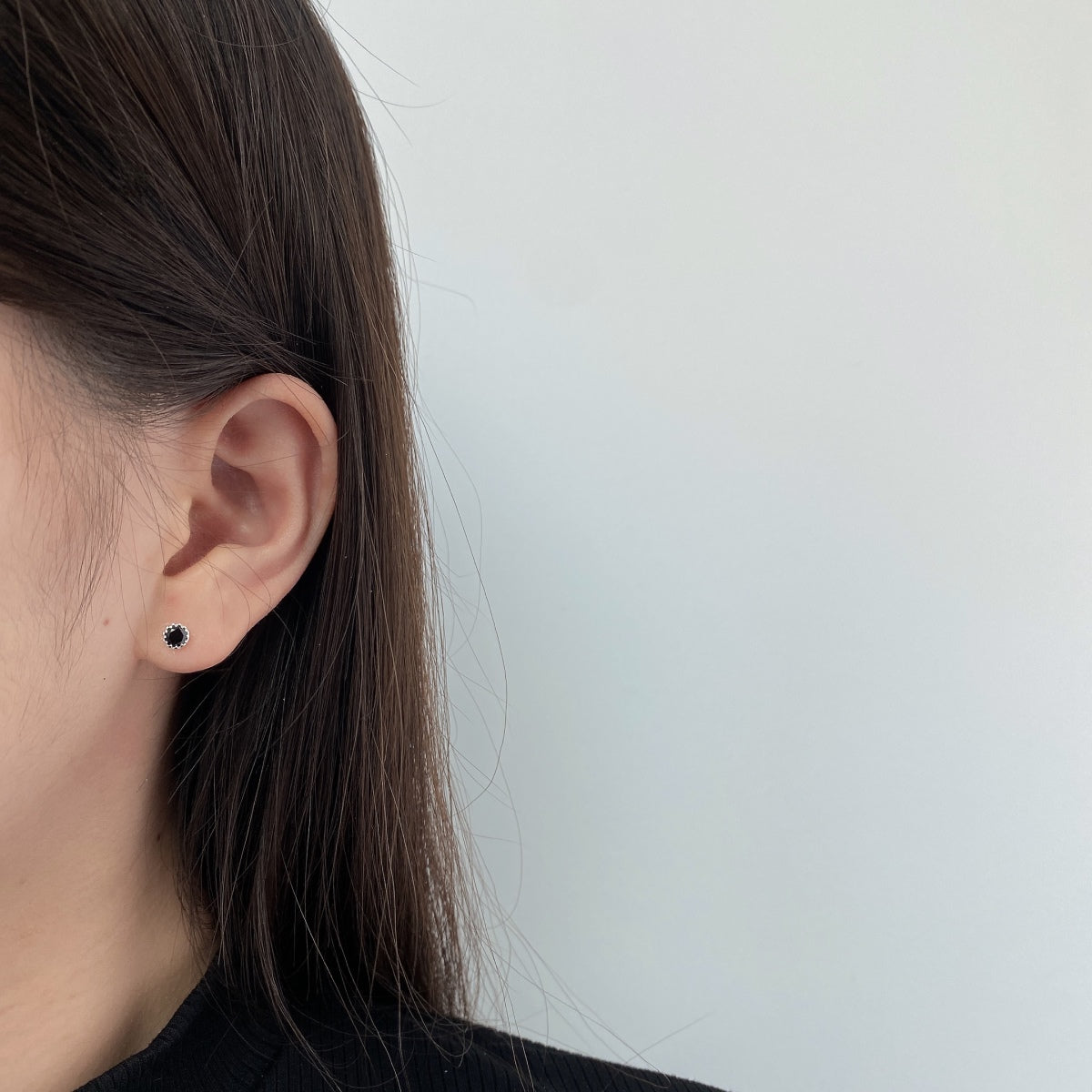 [Luxe Jewelry]Sparkling Colorful Round Shape Earrings