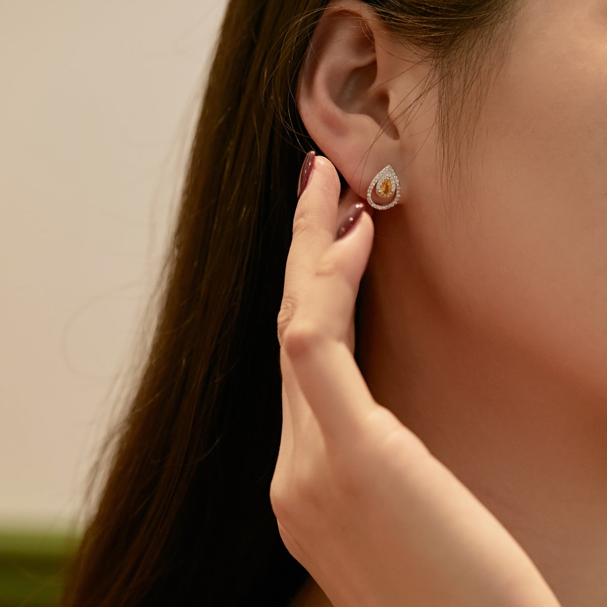 [Luxe Jewelry]Sparkling Delicate Water Drop Shape Daily Earrings