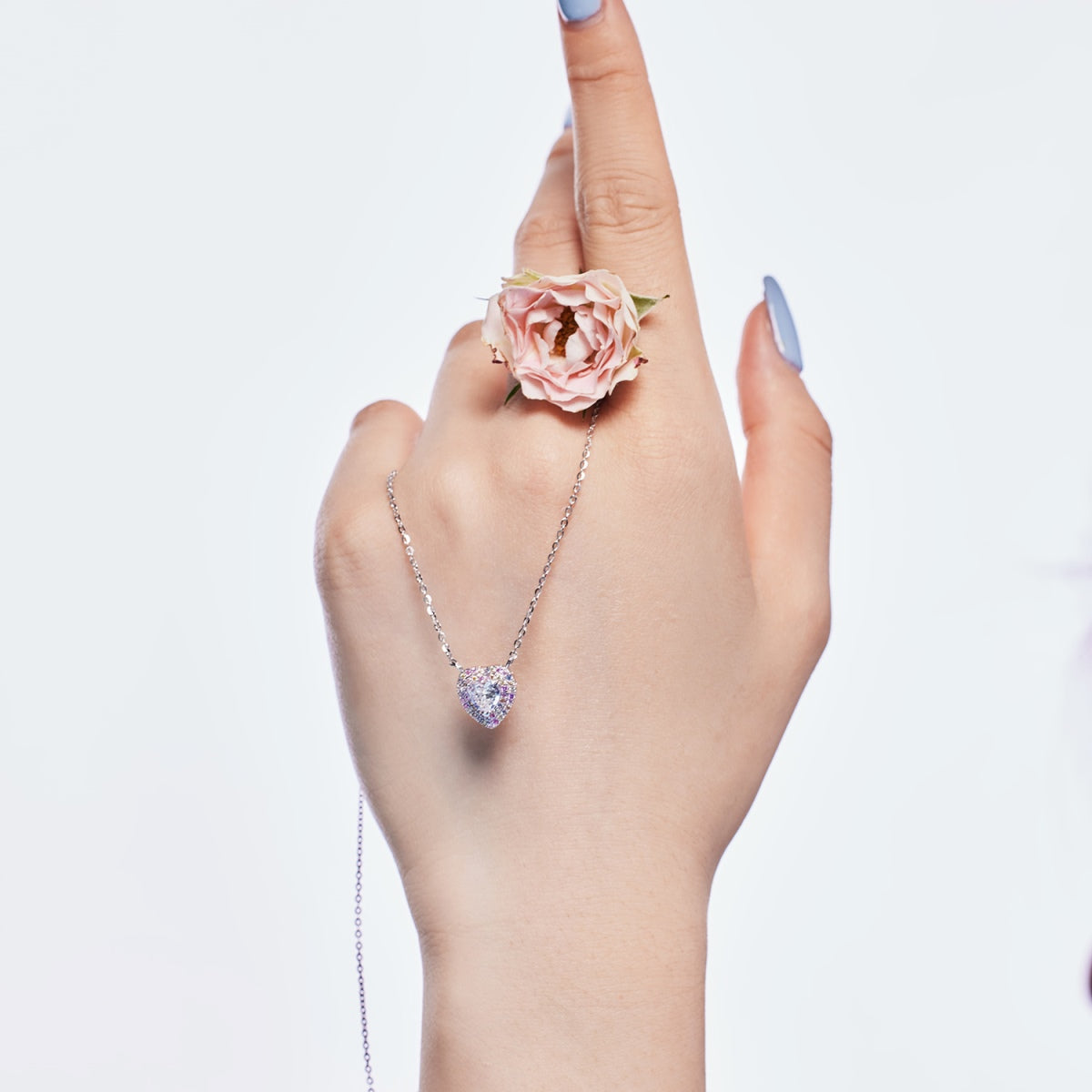 [Luxe Jewelry]Exquisite Heart Shape Necklace