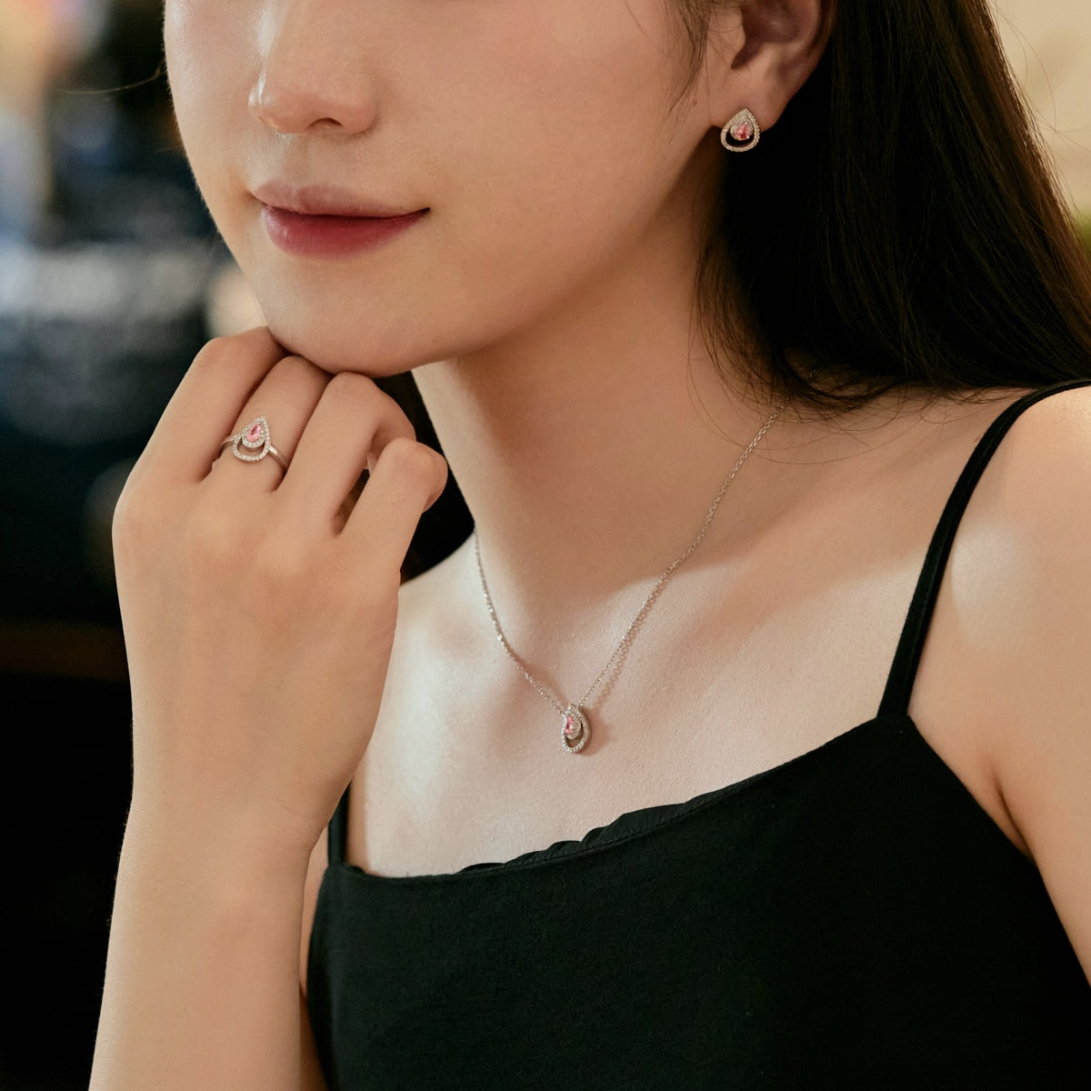 [Luxe Jewelry]Sparkling Delicate Water Drop Shape Daily Earrings