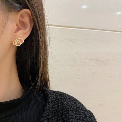 [Luxe Jewelry]Exquisite Butterfly Shape Earrings