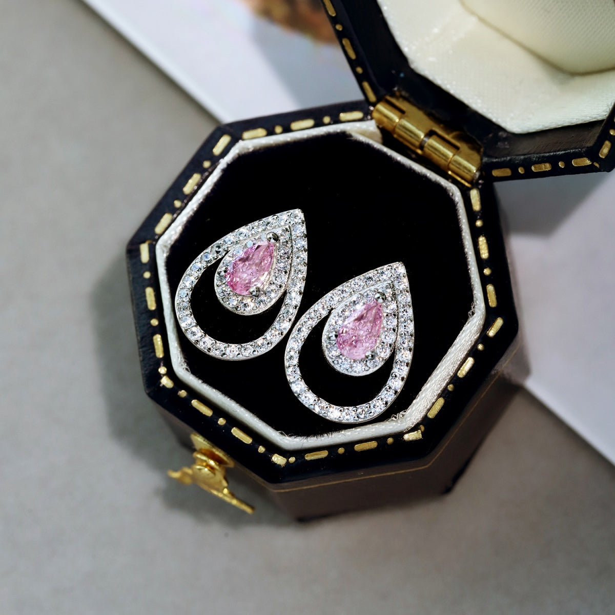 [Luxe Jewelry]Sparkling Delicate Water Drop Shape Daily Earrings