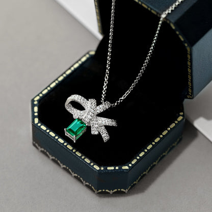 [Luxe Jewelry]Luxurious Flower Shape Emerald Cut Necklace