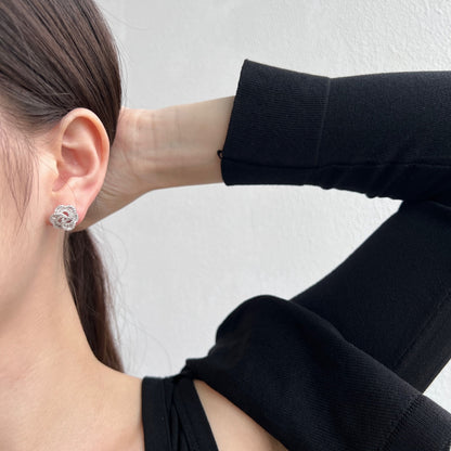 [Luxe Jewelry]Exquisite Flower Shape Daily Earrings