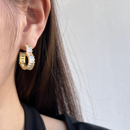 [Luxe Jewelry]Radiant Heart Cutout Earrings