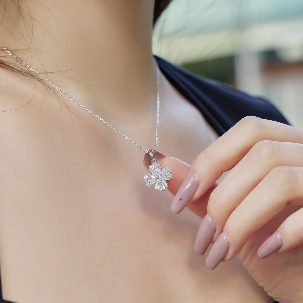 [Luxe Jewelry]Heart-Shaped Four-Leaf Clover Bead Necklace