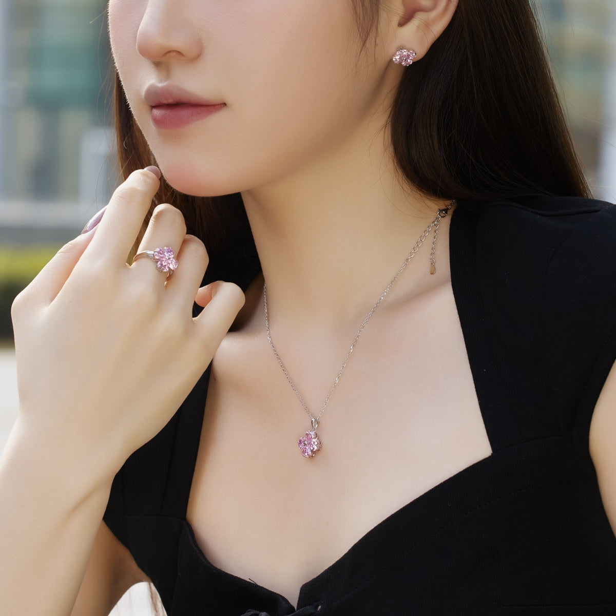 [Luxe Jewelry]Heart-Shaped Four-Leaf Clover Bead Necklace