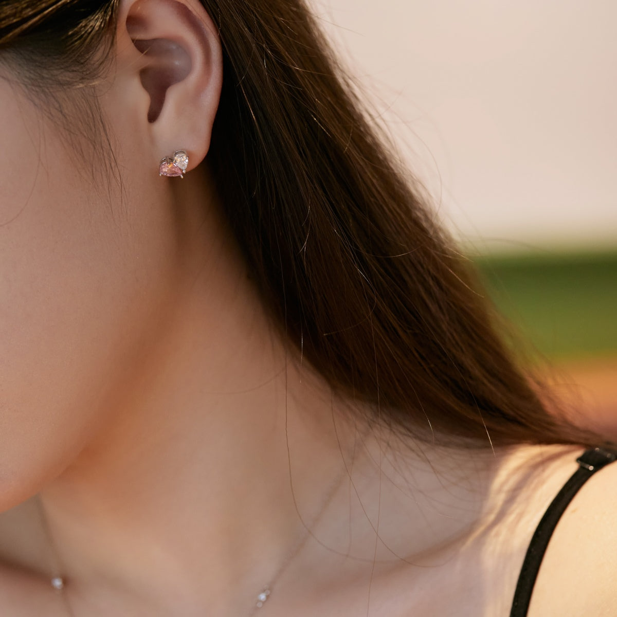 [Luxe Jewelry]Dazzling Elegant Heart Cut Lover Earrings