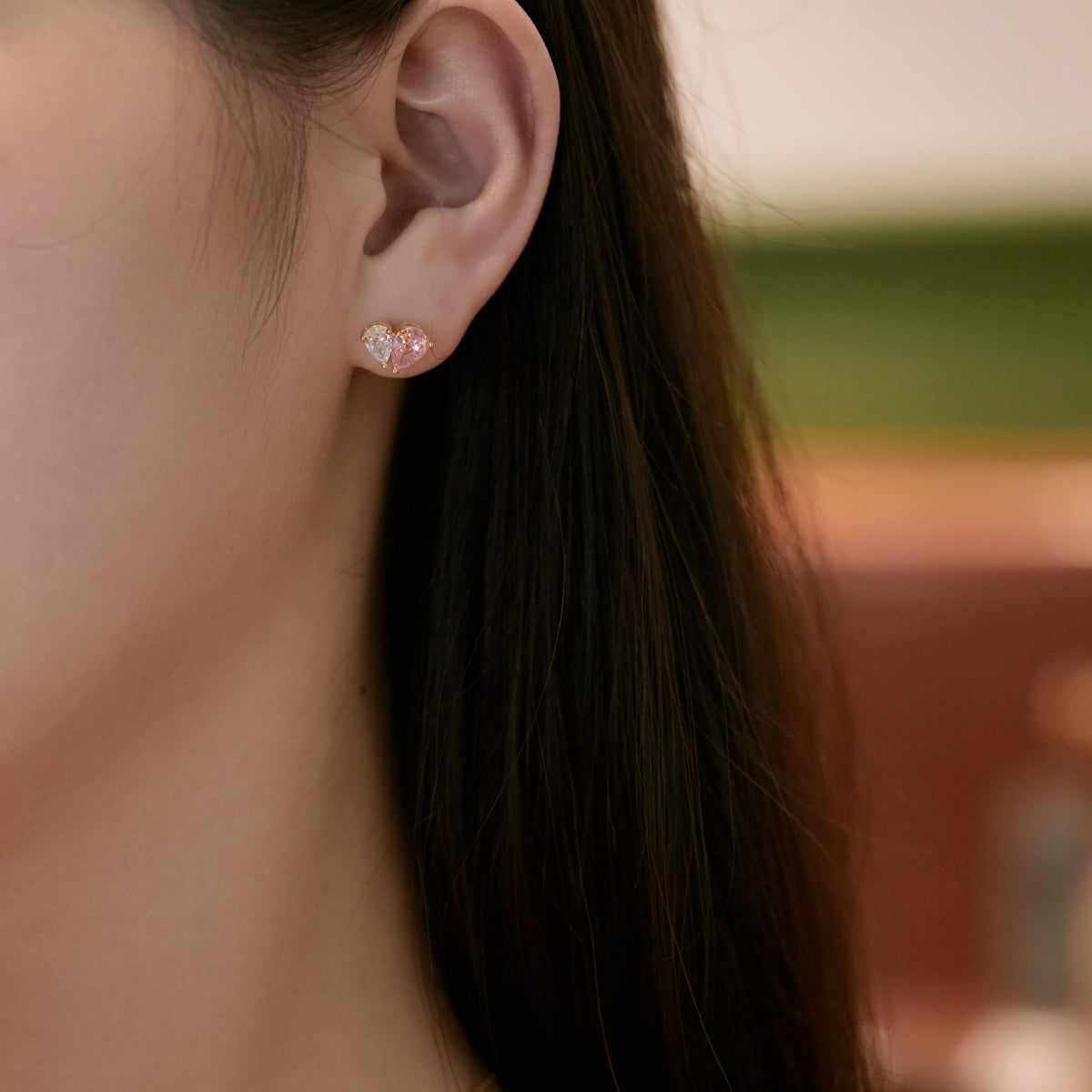 [Luxe Jewelry]Dazzling Elegant Heart Cut Lover Earrings