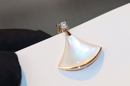 [Luxe Jewelry]DREAM NECKLACE WHITE MOP PINK GOLD 1 DIAMOND