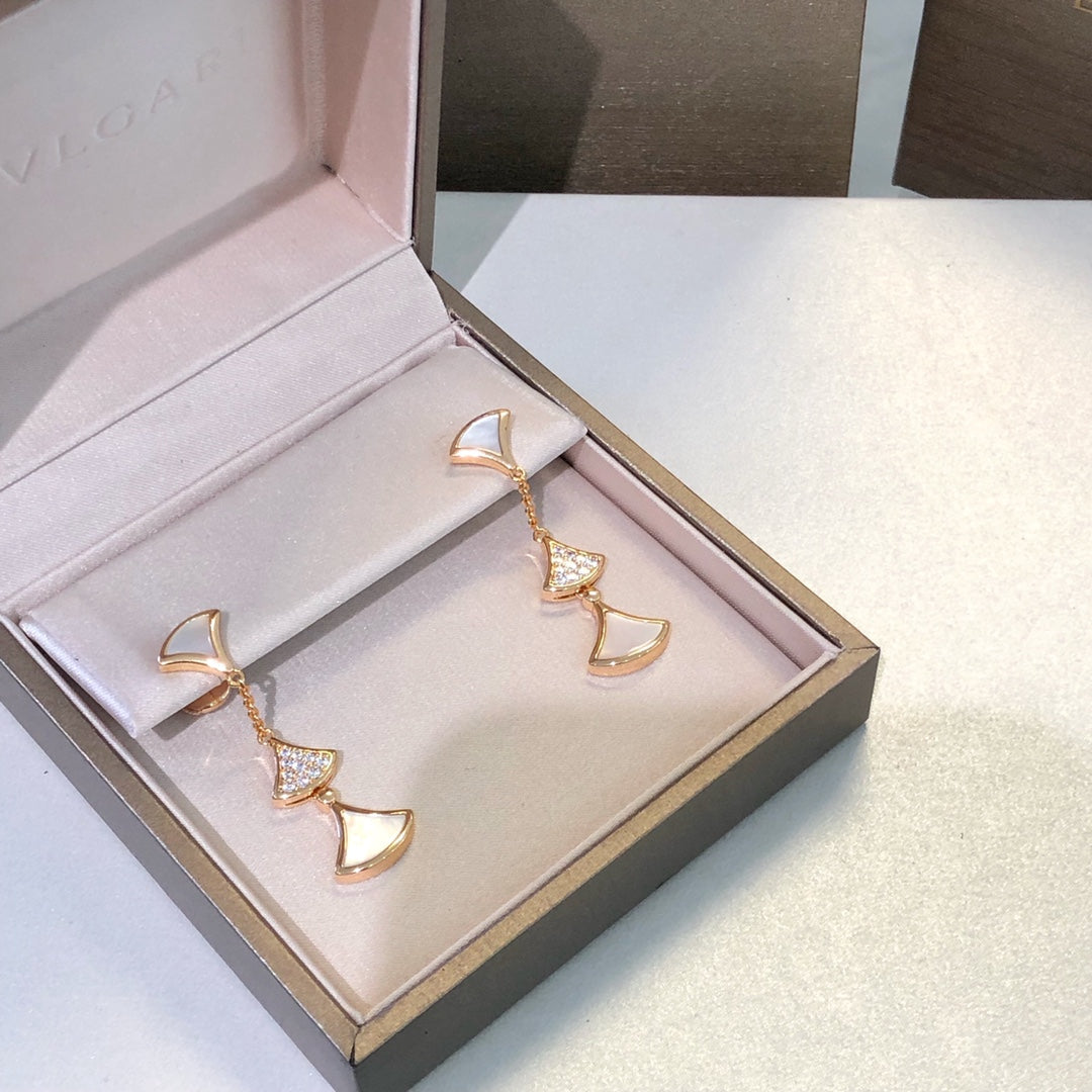 [Luxe Jewelry]DREAM EARRINGS 3 MOTIFS DIAMOND MOP PINK GOLD