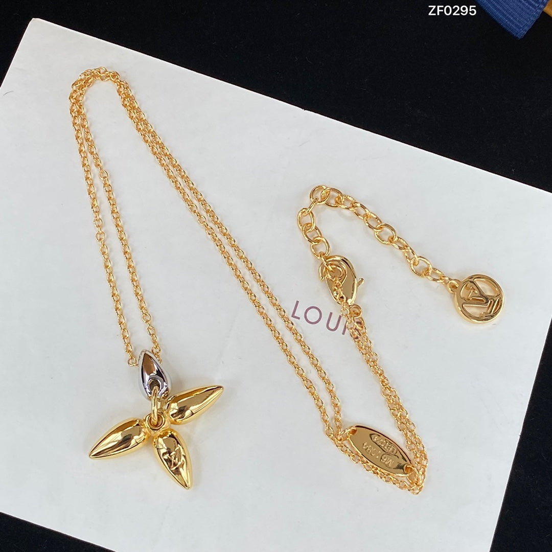 [Luxe Jewelry]LOUISETTE PEDANT GOLD NECKLACE