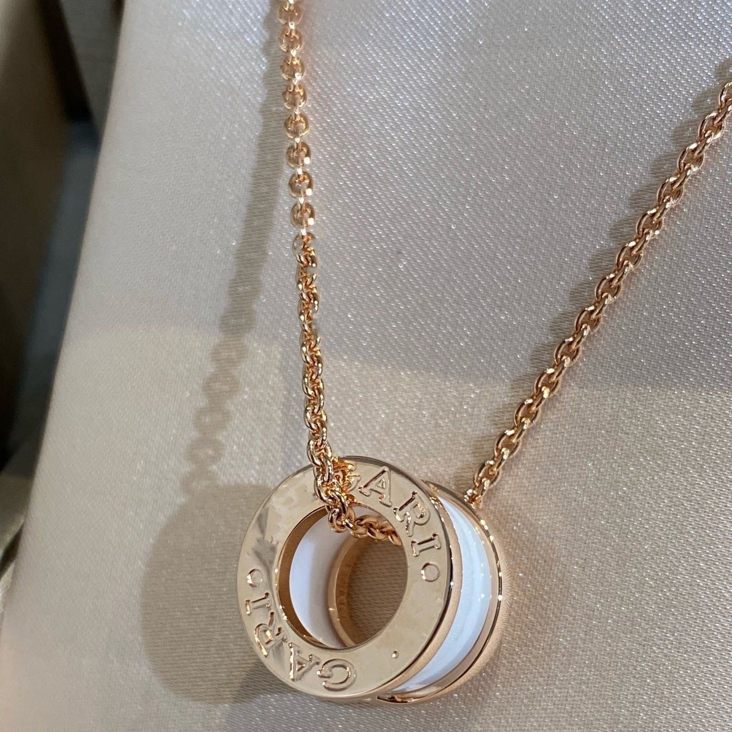 [Luxe Jewelry]ZERO 1 WHITE CERAMIC PINK GOLD NECKLACE