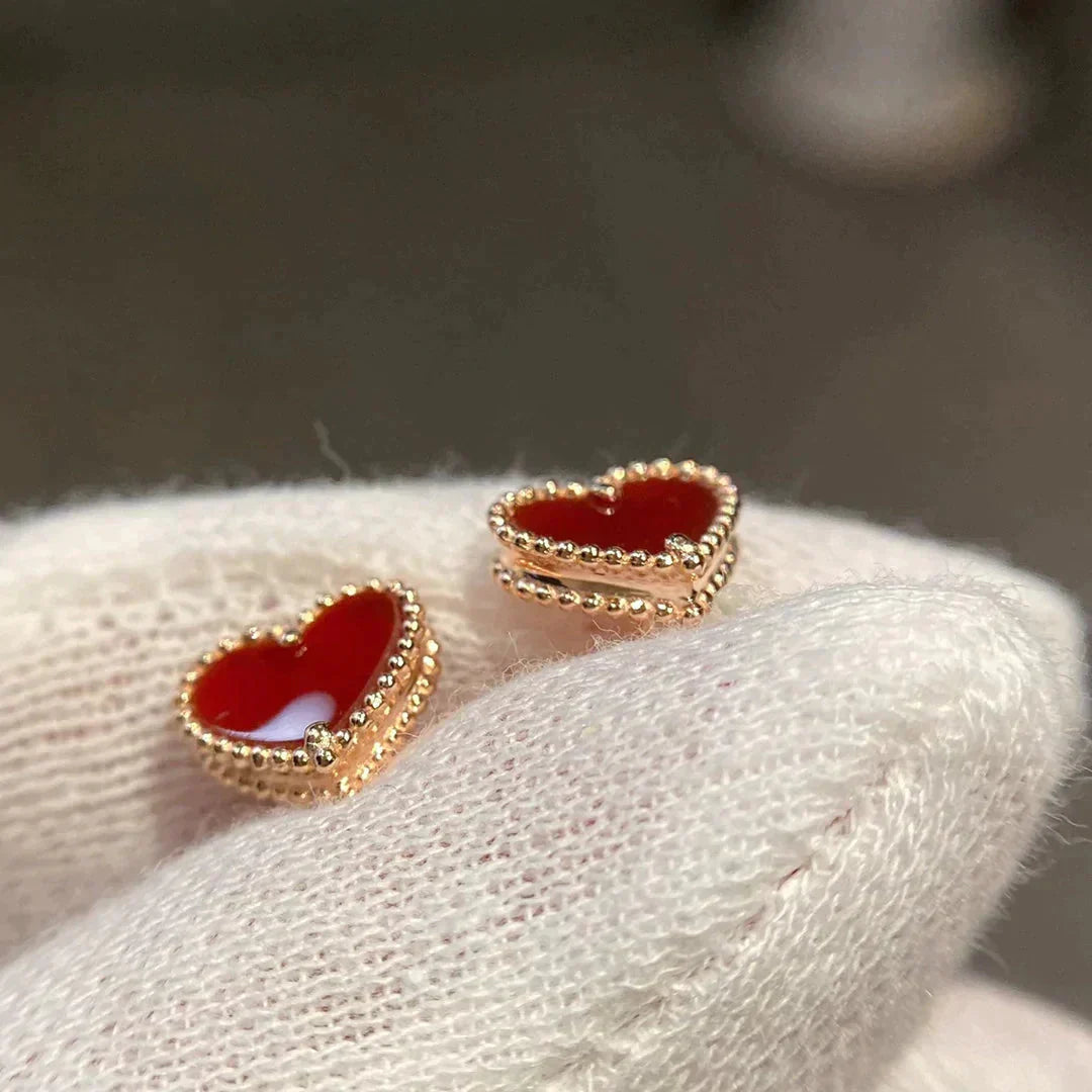 [Luxe Jewelry]HEART CARNELIAN STUD EARRINGS