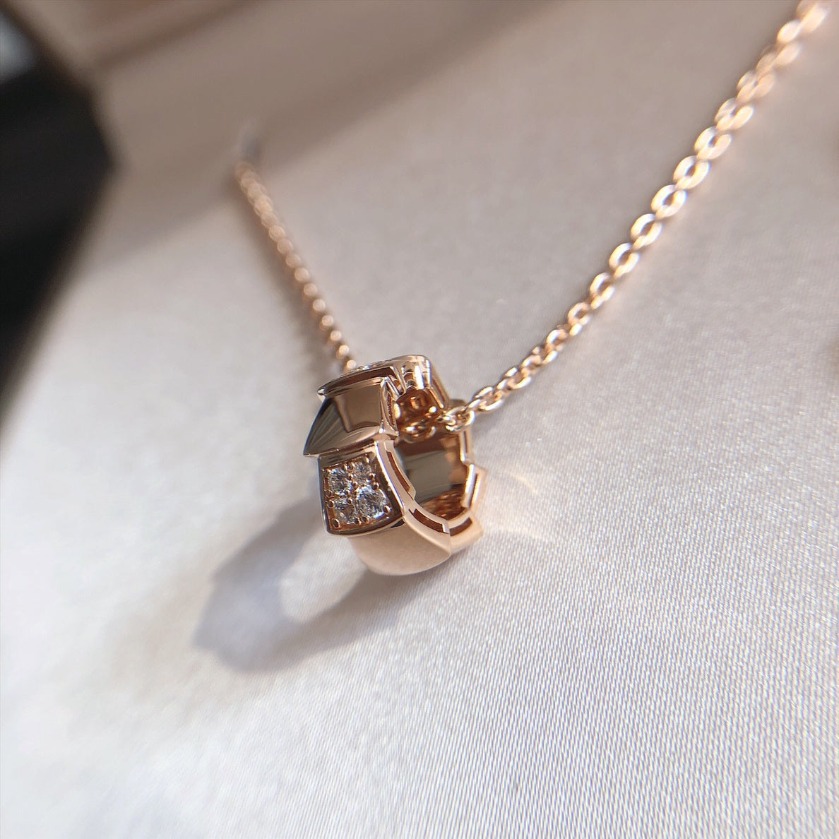 [Luxe Jewelry]SERPENTI PEDANT DIAMOND PINK GOLD NECKLACE