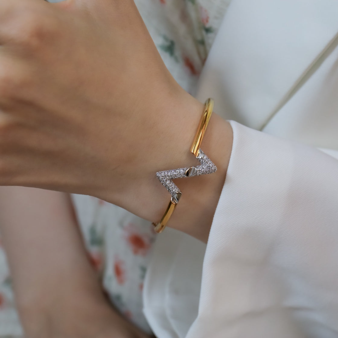 [Luxe Jewelry]VOLTE UPSITE DOWN GOLD DIAMOND BRACELET