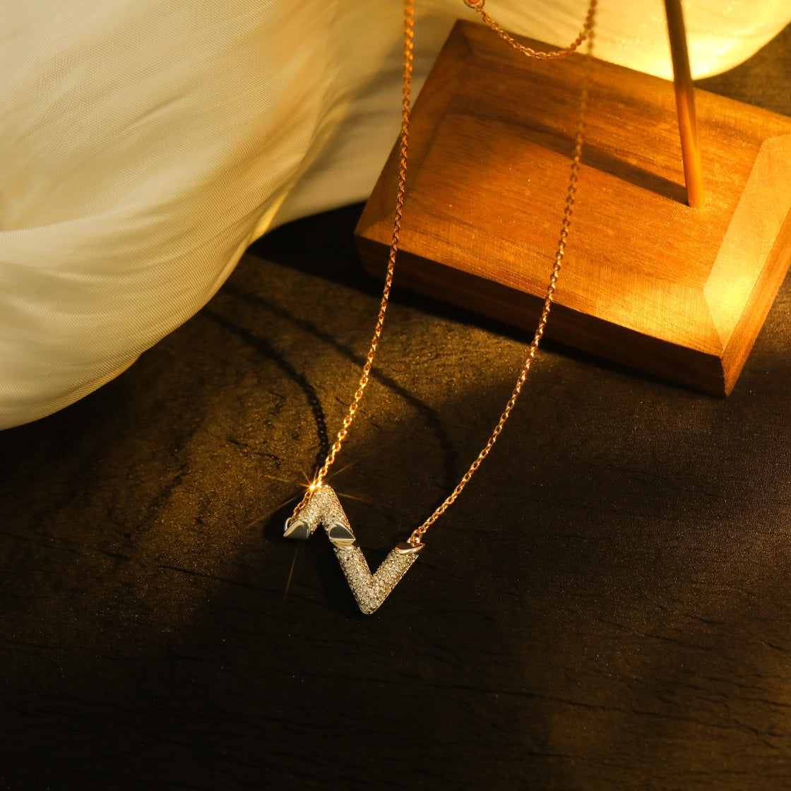 [Luxe Jewelry]VOLT SILVER DIAMOND PEDANT NECKLACE