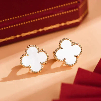 [Luxe Jewelry]CLOVER MEDIUM 1 MOTIFS  WHITE MOP STUD EARRINGS