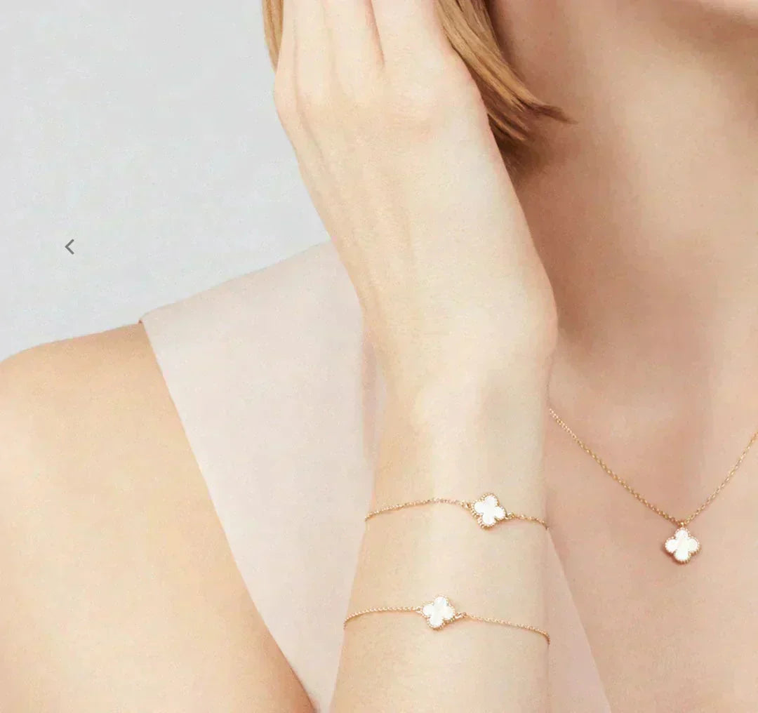 [Luxe Jewelry]CLOVER MINI 9.5MM WHITE MOTHER-OF-PEARL NECKLACE