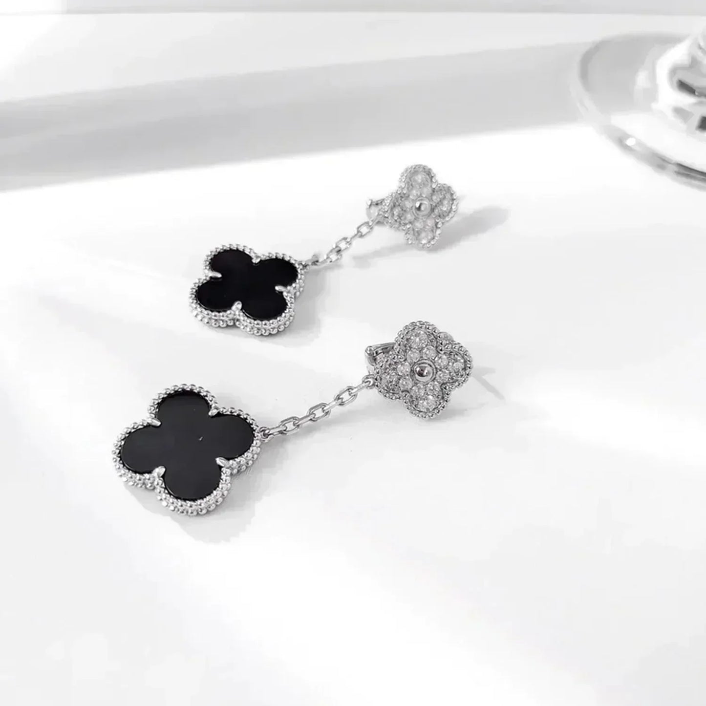 [Luxe Jewelry]CLOVER 2 MOTIFS  DIAMOND ONYX EARRINGS SILVER