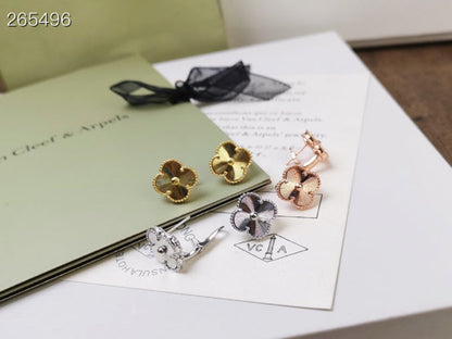 [Luxe Jewelry]CLOVER MEDIUM STUD EARRINGS
