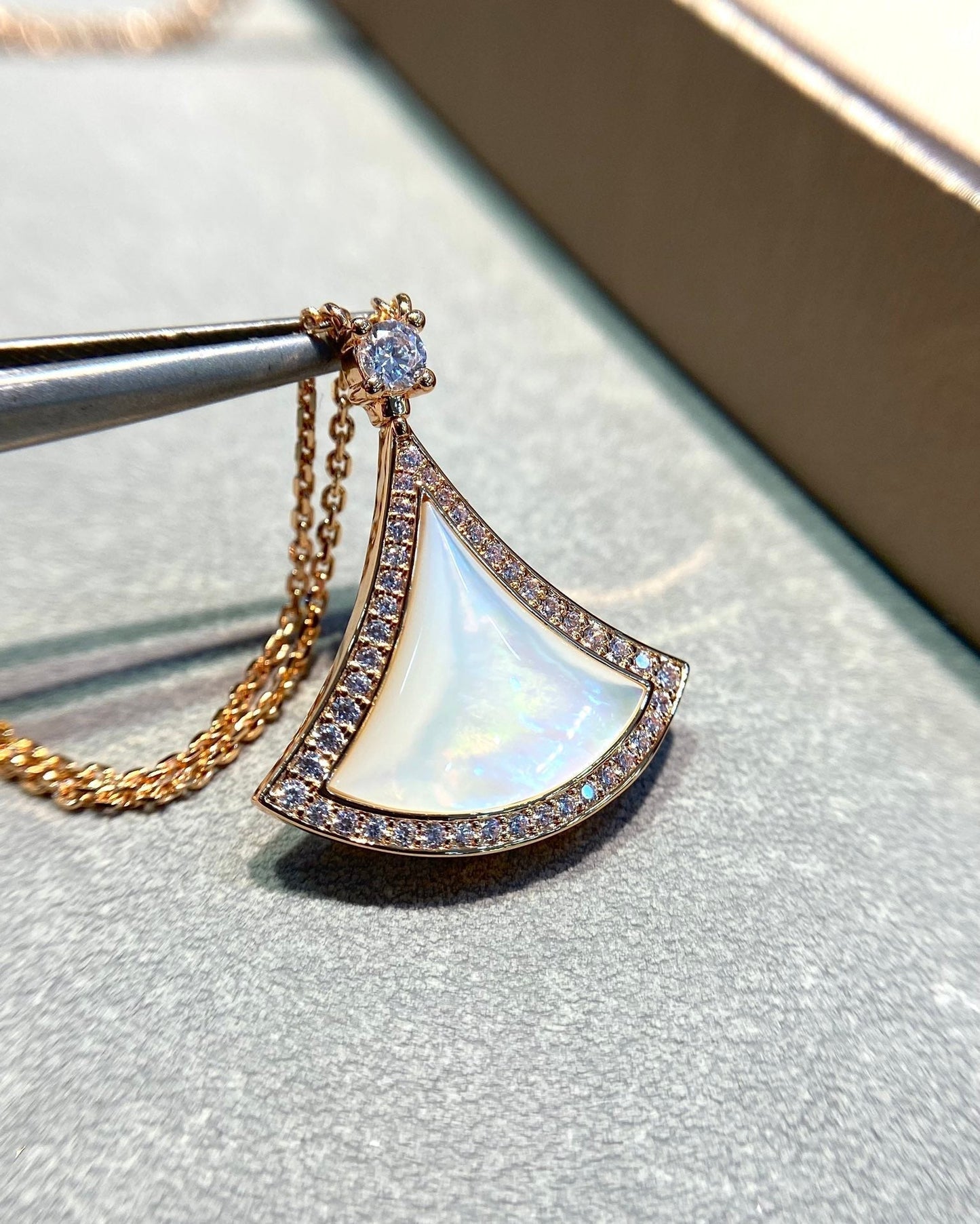 [Luxe Jewelry]DREAM MOP DIAMOND PAVED PINK GOLD NECKLACE