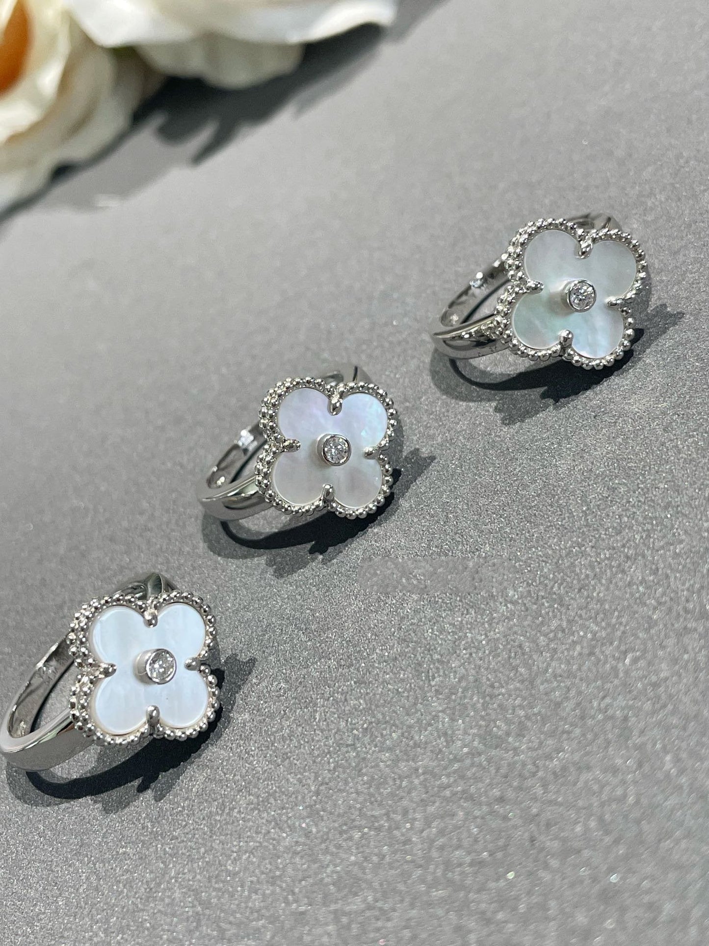 [Luxe Jewelry]CLOVER SILVER MOP DIAMOND RING