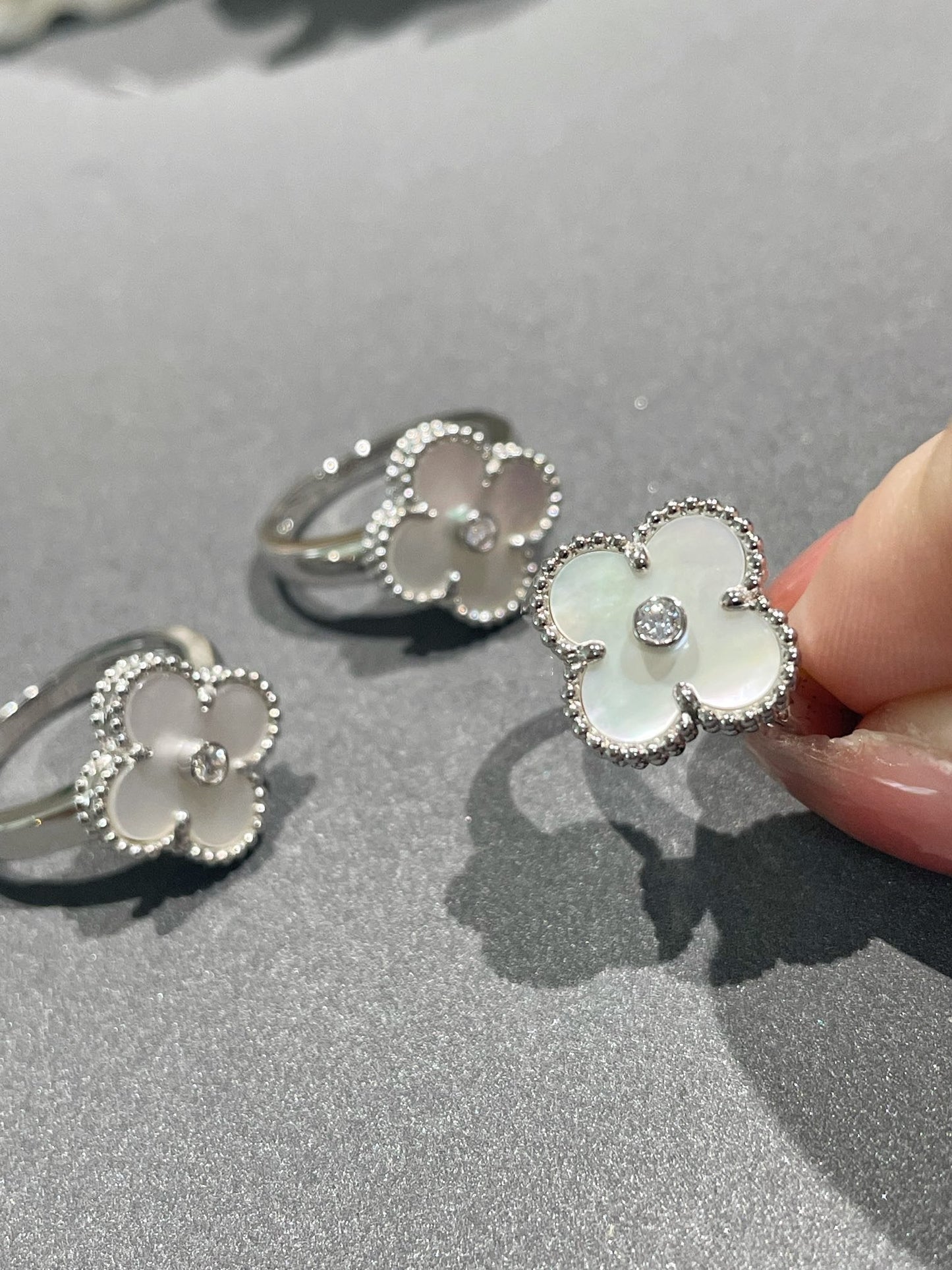 [Luxe Jewelry]CLOVER SILVER MOP DIAMOND RING