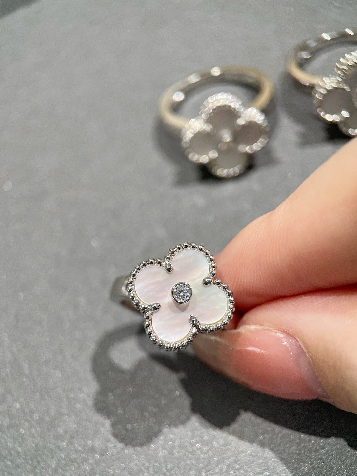 [Luxe Jewelry]CLOVER SILVER MOP DIAMOND RING