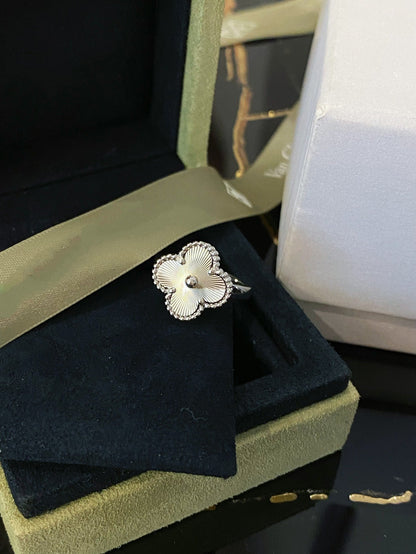 [Luxe Jewelry]CLOVER SILVER RING