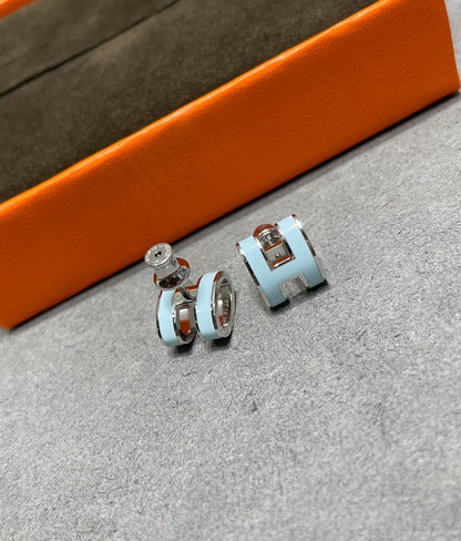 [Luxe Jewelry]POP H SKY BLUE STUD EARRINGS