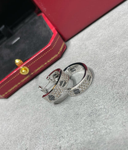 [Luxe Jewelry]LOVE CERAMIC DIAMOND PAVED SILVER EARRINGS