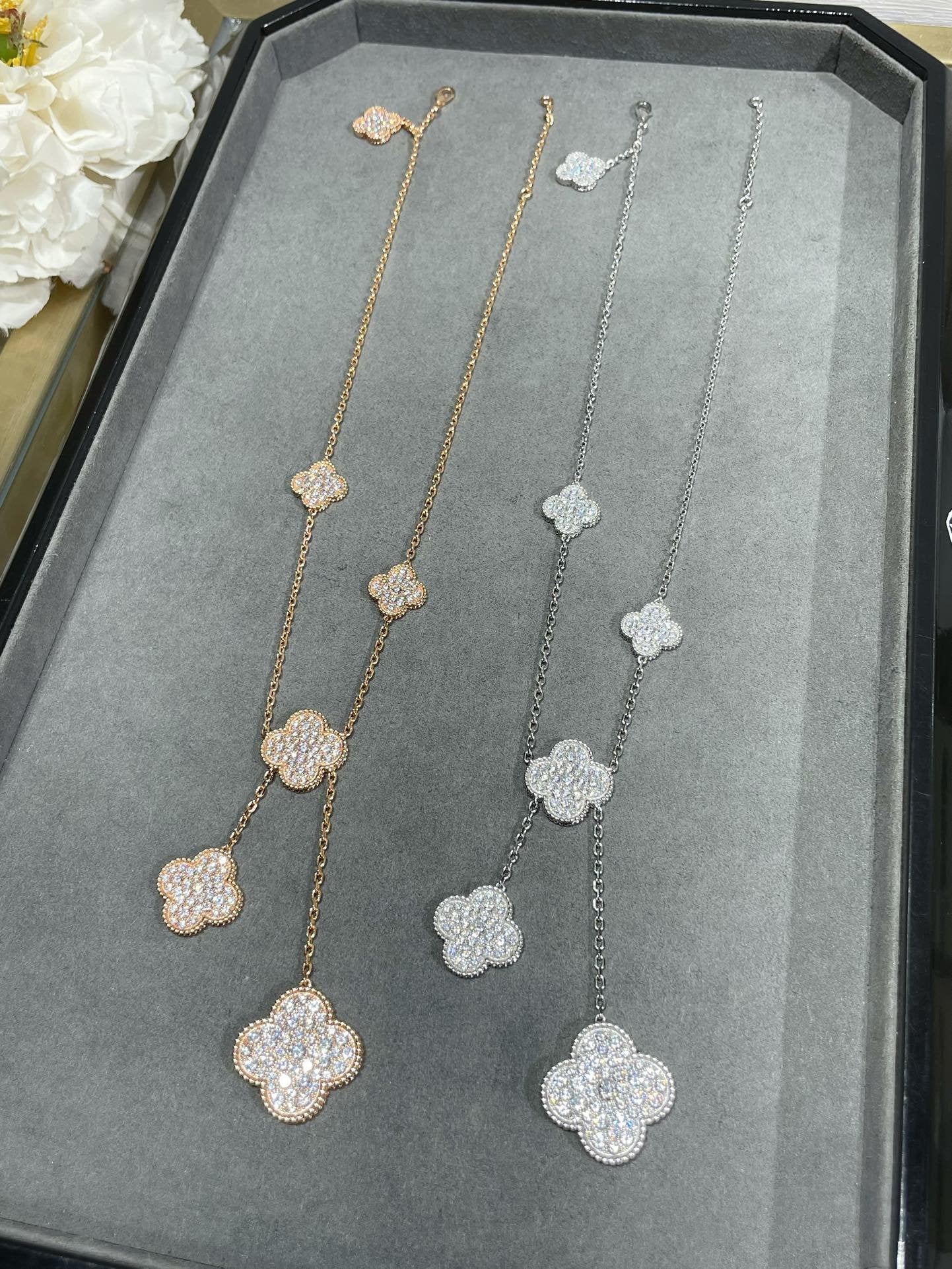 [Luxe Jewelry]CLOVER 6 MOTIF DIAMOND PAVED NECKLACE