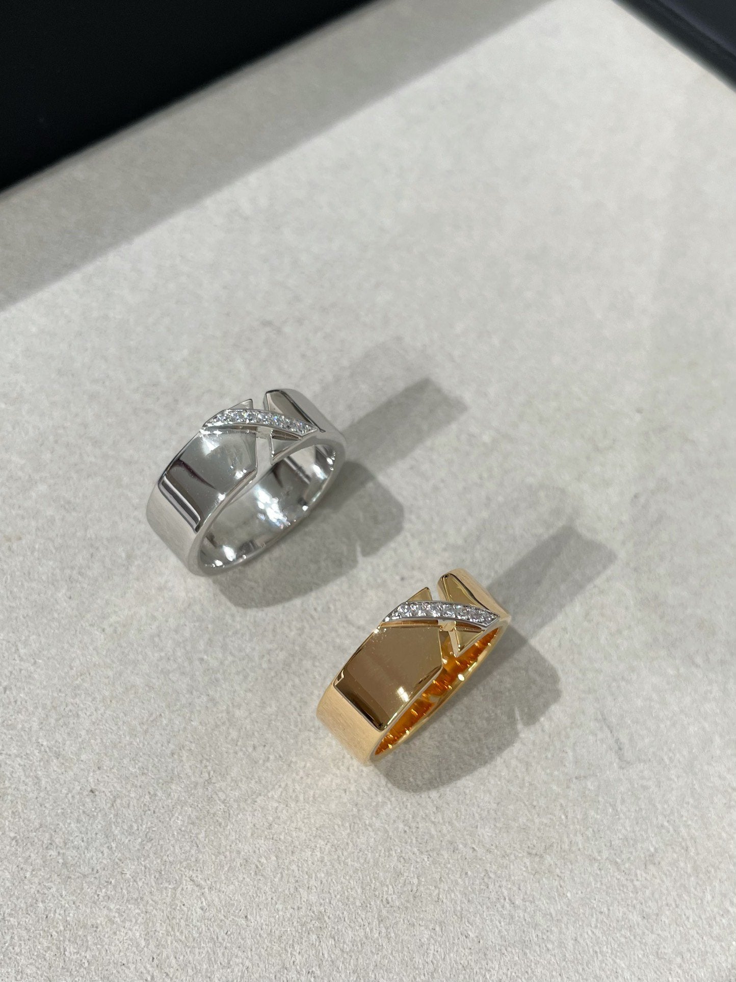[Luxe Jewelry]LIENS EVIDENCE DIAOMOND RING