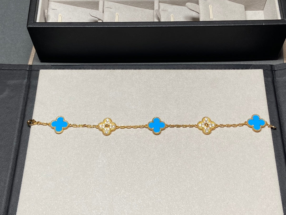 [Luxe Jewelry]CLOVER 5 MOTIF BLUE CHALCEDONY DIAMOND GOLD BRACELET