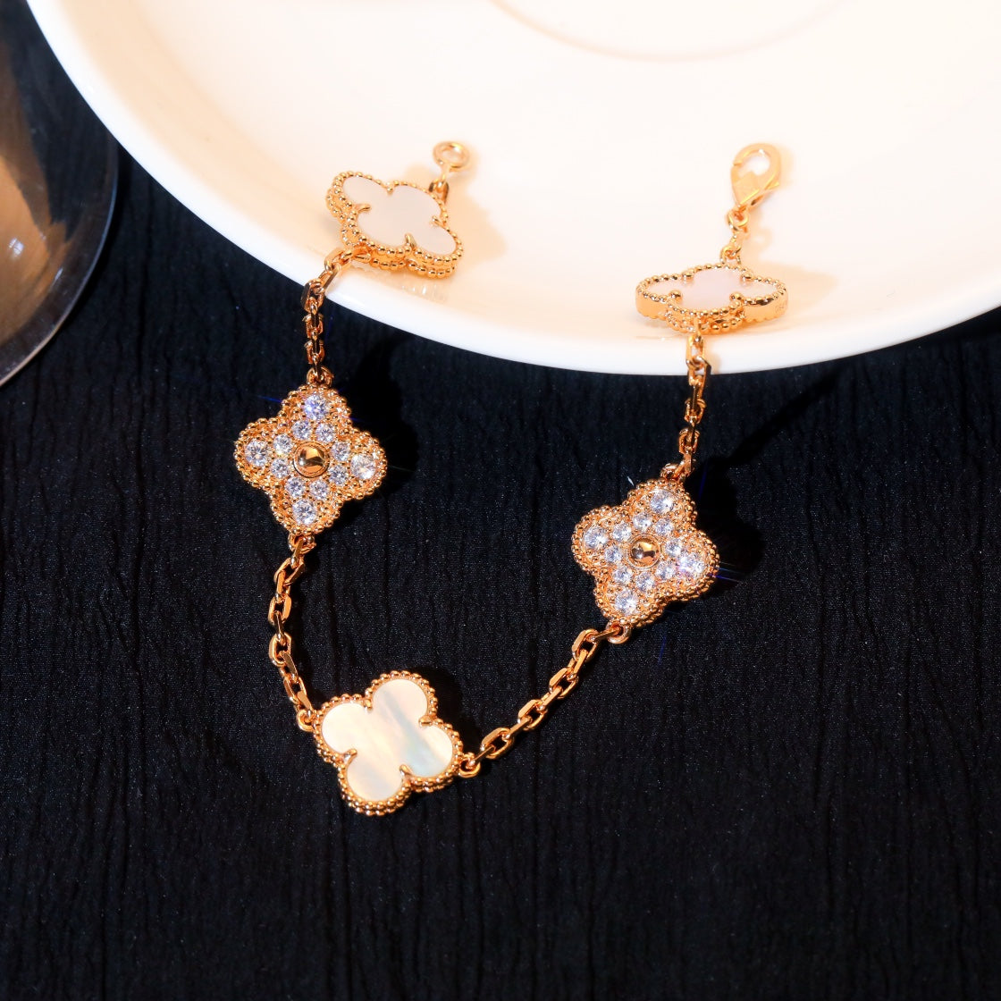 [Luxe Jewelry]CLOVER BRACELET 5 MOTIF WHITE MOP DIAMOND