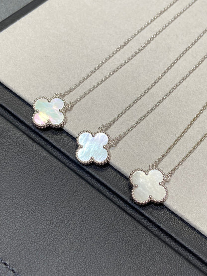 [Luxe Jewelry]CLOVER MEDIUM SILVER WHITE MOP NECKLACE