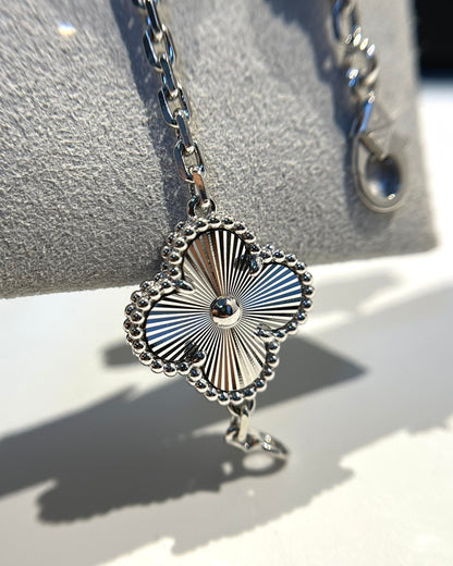 [Luxe Jewelry]CLOVER 5 MOTIF SILVER DIAMOND BRACELET