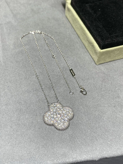 [Luxe Jewelry]CLOVER 25MM LARGE PENDANT DIAMOND PAVED SILVER NECKLACE