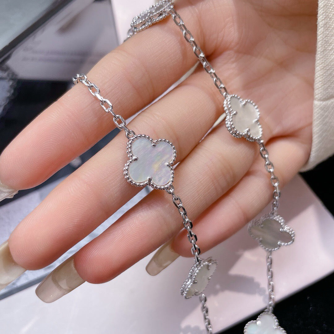 [Luxe Jewelry]CLOVERS THE 10-MOTIFS WHITE MOTHER OF PEARL NECKLACE
